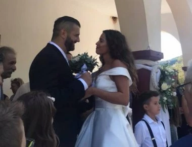 Η «καυτή» νύφη Κατερίνα Στικούδη ρίχνει το Instagram χορεύοντας kiki (βίντεο)